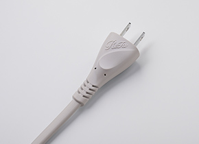 コンセントプラグ